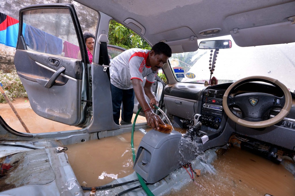 Batu Tiga folk suffer damage after Sunday’s floods Malaysia Premier